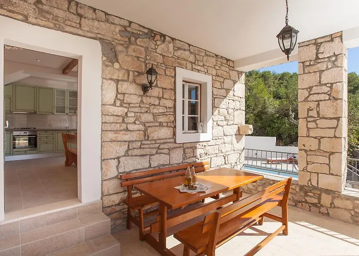Ferienhaus Stone House Darinka *