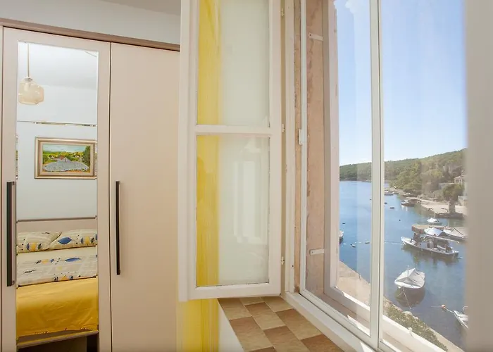 Ferienhaus Stone House Darinka