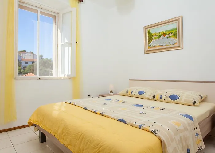 Stone House Darinka Vela Luka
