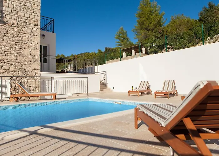 Ferienhaus Stone House Darinka