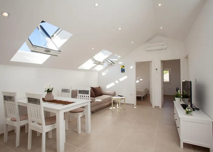 Ferienhaus Stone House Darinka *
