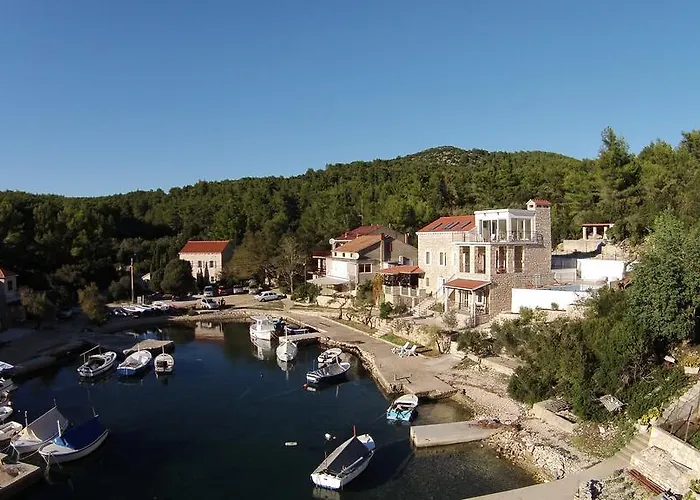 Stone House Darinka Vela Luka