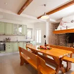 בית נופש Stone House Darinka