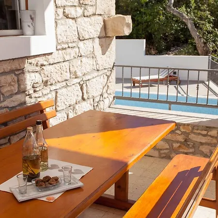 Casa de Férias Stone House Darinka