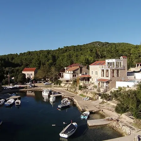 Stone House Darinka Vela Luka
